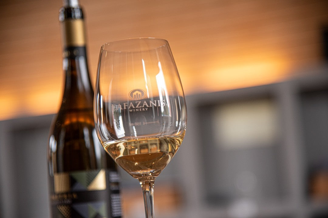 Wino Białe Wytrawne “GEOMETRIA” ASSYRTIKO 750ml