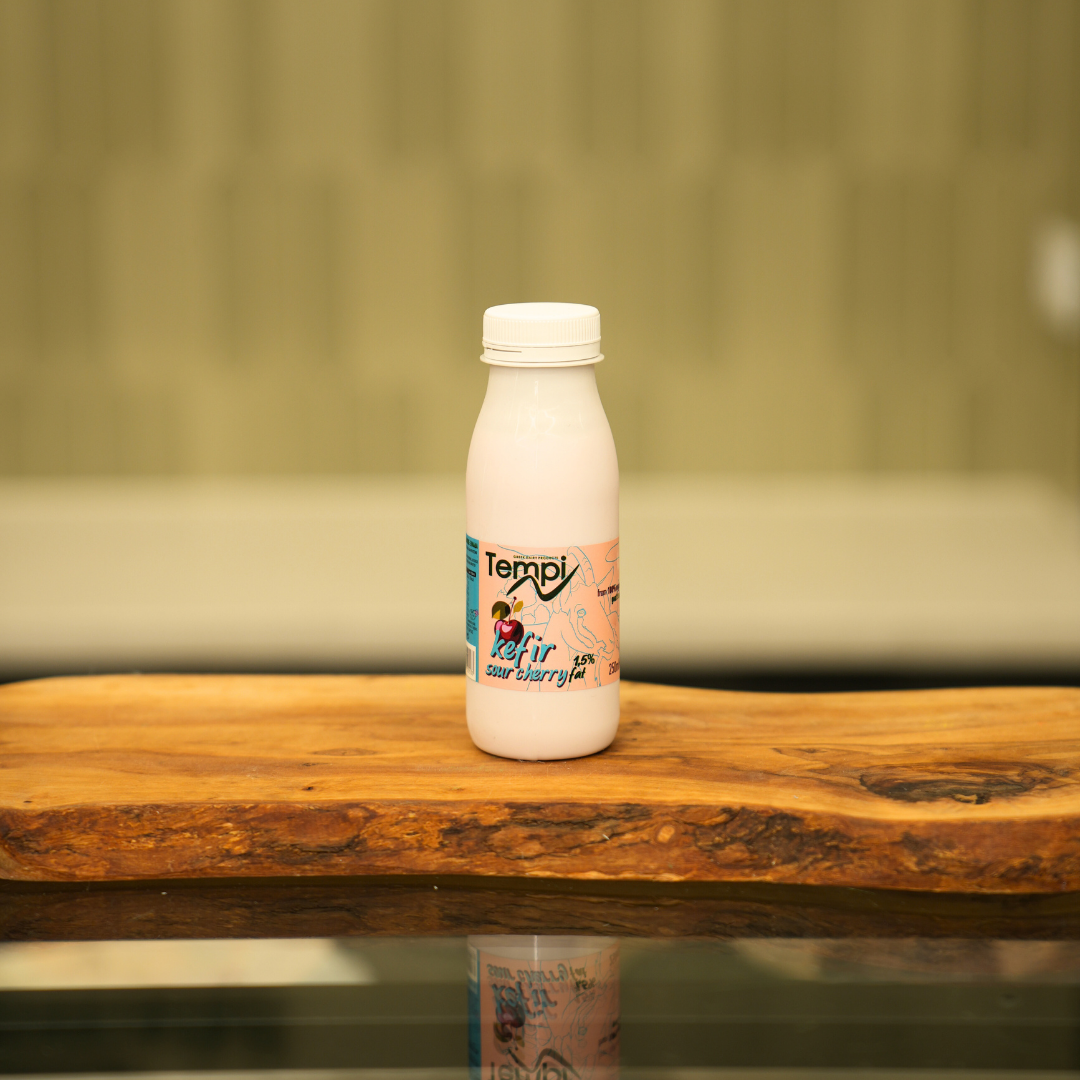 Kefir Kozi Wiśniowy 1,5% 250ml
